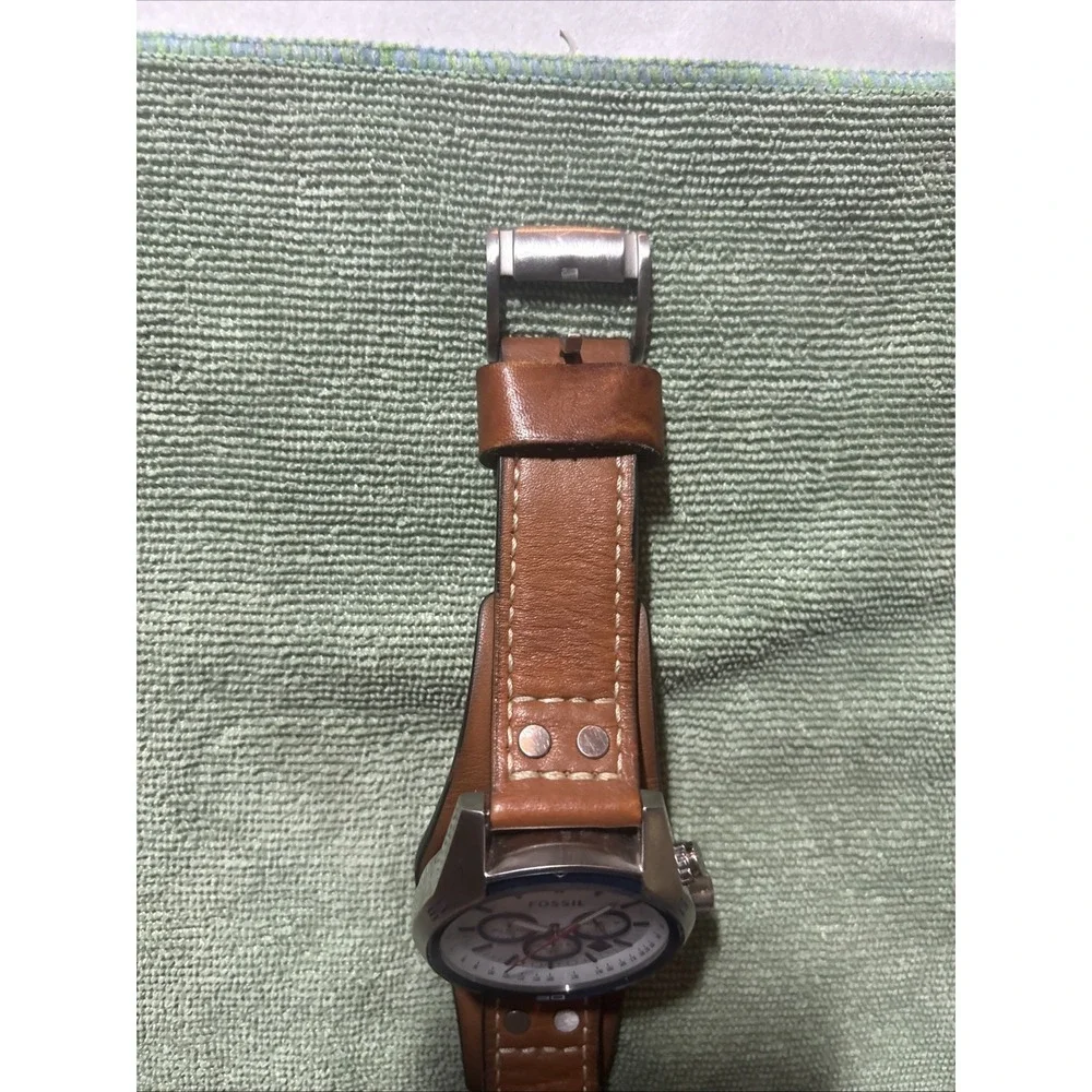 Fossil Coachman Chrono Watch White Black CH2986 Leather New Battery  EUC  /w Tin